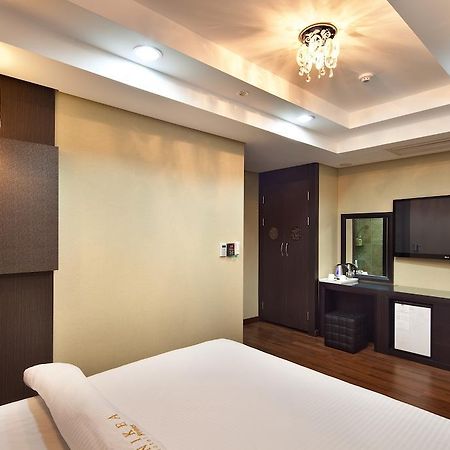 Press Hotel Pusan Pokoj fotografie